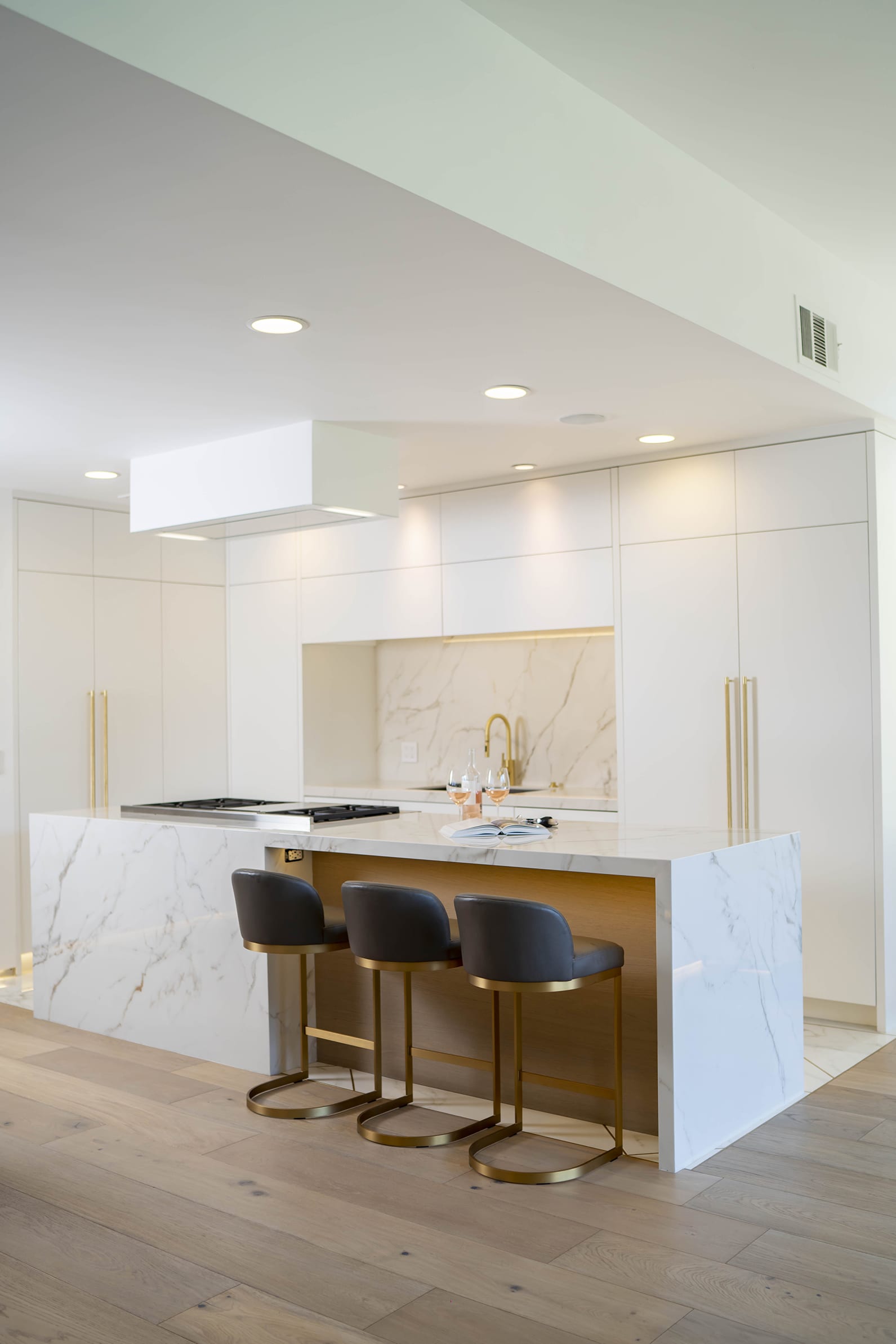 luxury kitchen renovations, design and ground-up developments in Hollywood, Los Angeles